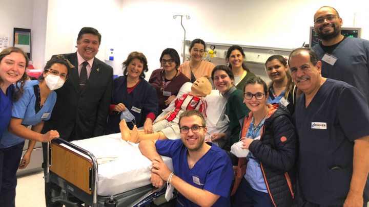La Residencia de Terapia Intensiva Pedi&aacute;trica visit&oacute; el centro de Simulaci&oacute;n M&eacute;dica Simmers