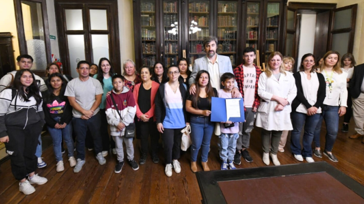 Primera presentaci&oacute;n del libro Los Colores De Santi