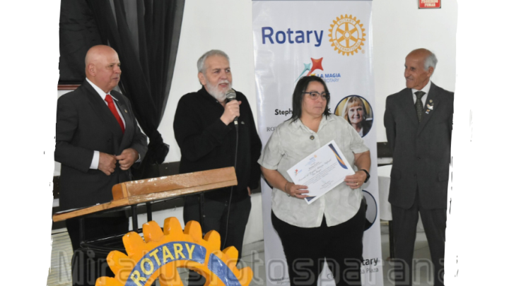 Reconocimiento del Rotary Club Paran&aacute; Plaza al personal hospitalario