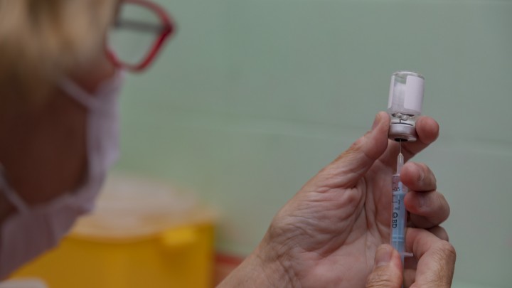 Comenz&oacute; la Campa&ntilde;a de Vacunaci&oacute;n contra el Coronavirus en nuestro hospital